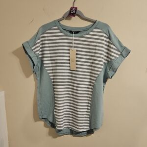 Dokotoo Oversized Stripped Short Sleeve Top. NWT